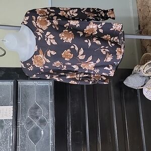 #65 Les Amis Floral Print Top With Bows At Wrist Women Size S, M, L